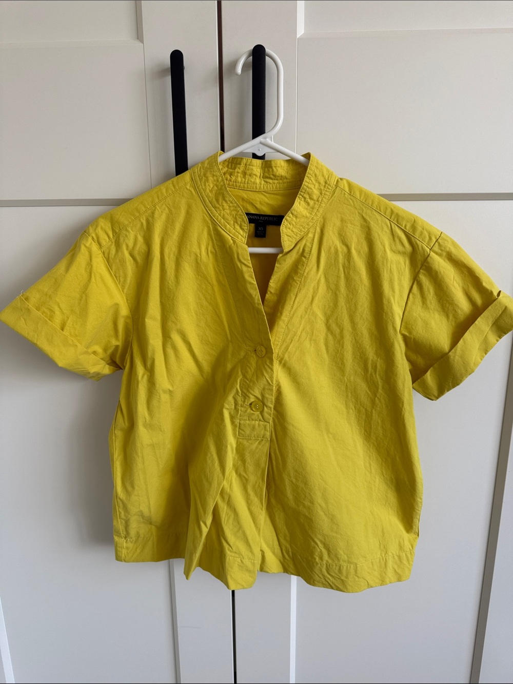 Banana Republic Vibrant Yellow Short Sleeve Mandarin Collar Blouse